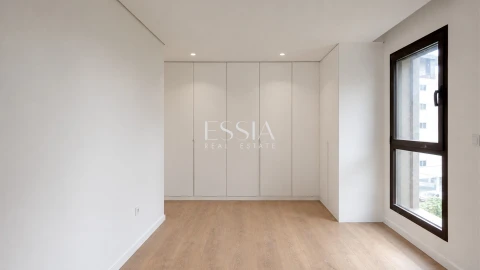 Apartamento T3 para Venda em Campanhã