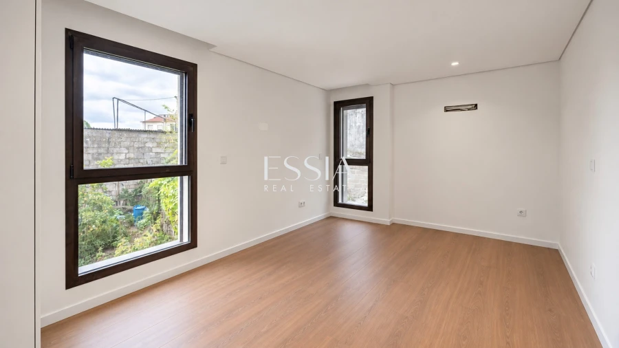 Apartamento T3 para Venda em Campanhã Foto 24