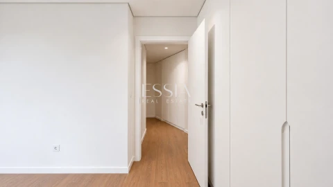 Apartamento T3 para Venda em Campanhã