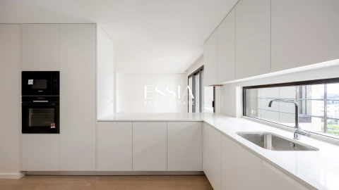 Apartamento T3 para Venda em Campanhã