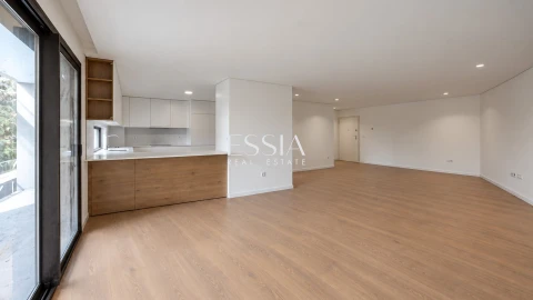 Apartamento T3 para Venda em Campanhã