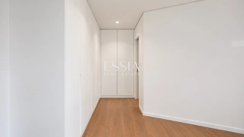Apartamento T3 para Venda em Campanhã