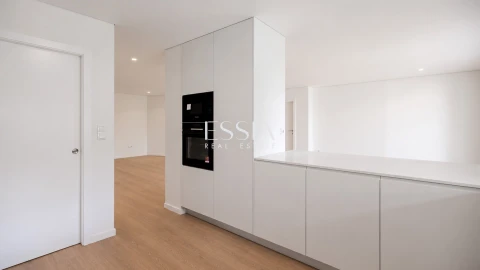Apartamento T3 para Venda em Campanhã