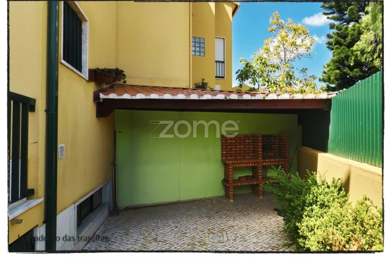 Moradia T4 para Arrendamento em São Domingos de Rana Foto 15