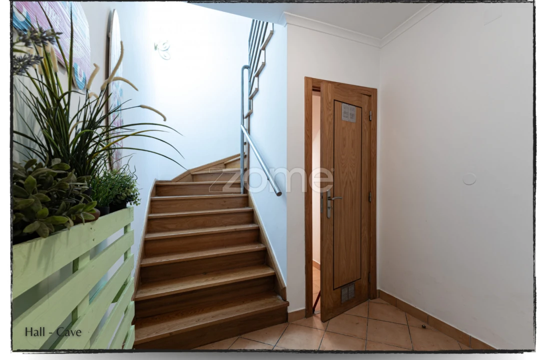 Moradia T4 para Arrendamento em São Domingos de Rana Foto 37