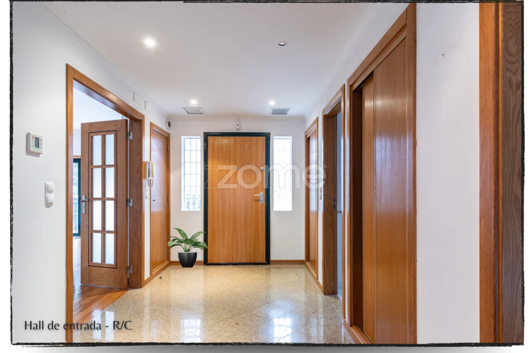 Moradia T4 para Arrendamento em São Domingos de Rana Foto 7