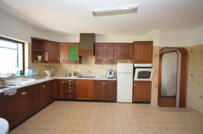 Moradia T5 para Venda em Almancil