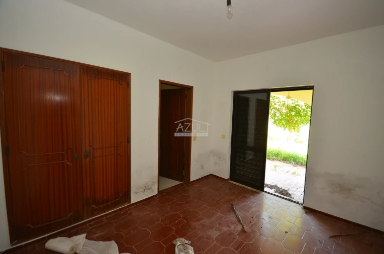 Moradia T5 para Venda em Almancil Foto 15