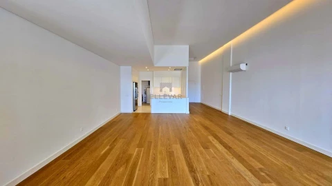 Apartamento T4 para Venda em São Martinho
