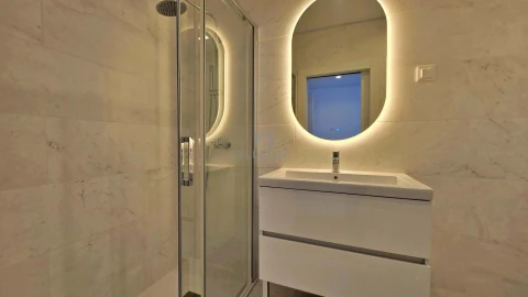 Apartamento T4 para Venda em São Martinho