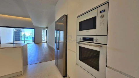 Apartamento T4 para Venda em São Martinho