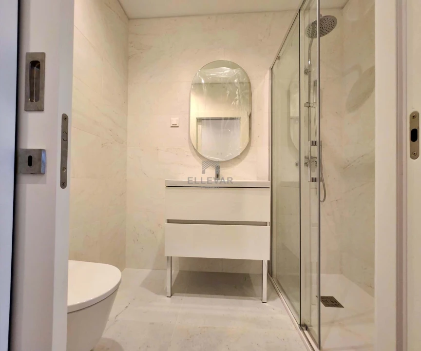 Apartamento T4 para Venda em São Martinho Foto 19