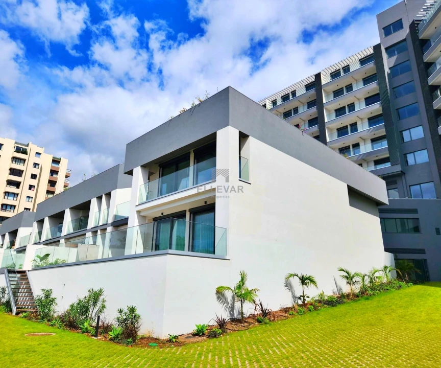 Apartamento T4 para Venda em São Martinho Foto 32