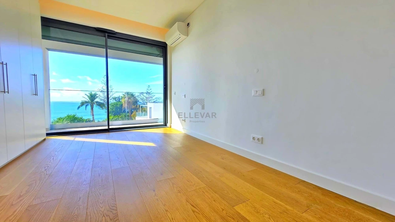 Apartamento T4 para Venda em São Martinho Foto 23