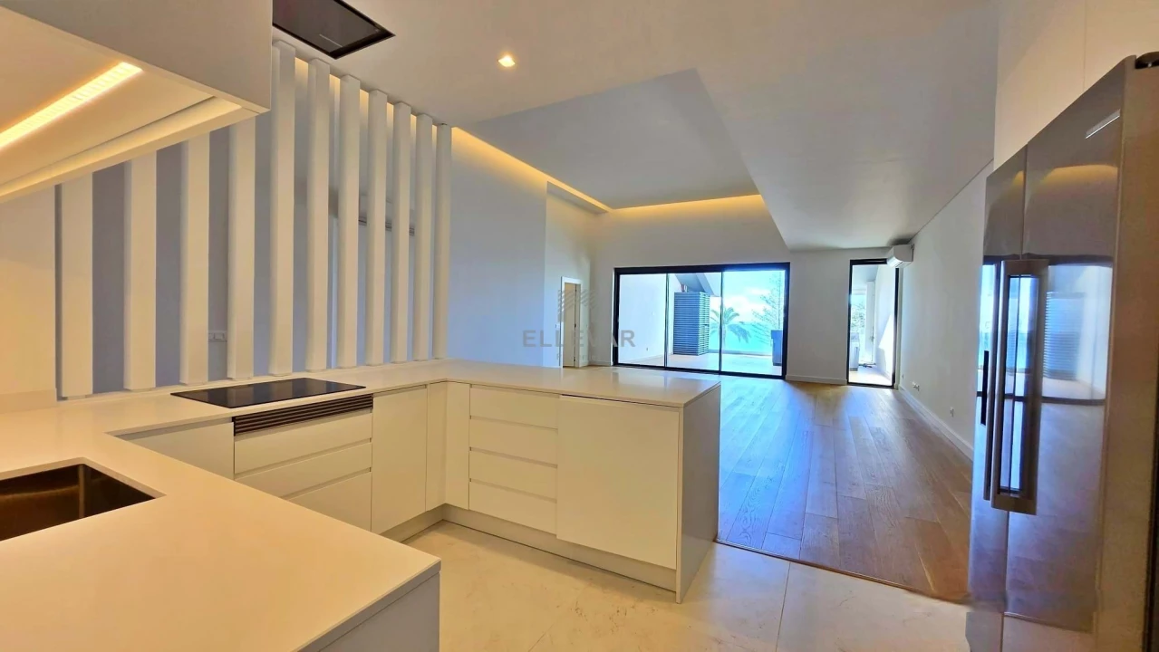 Apartamento T4 para Venda em São Martinho Foto 12