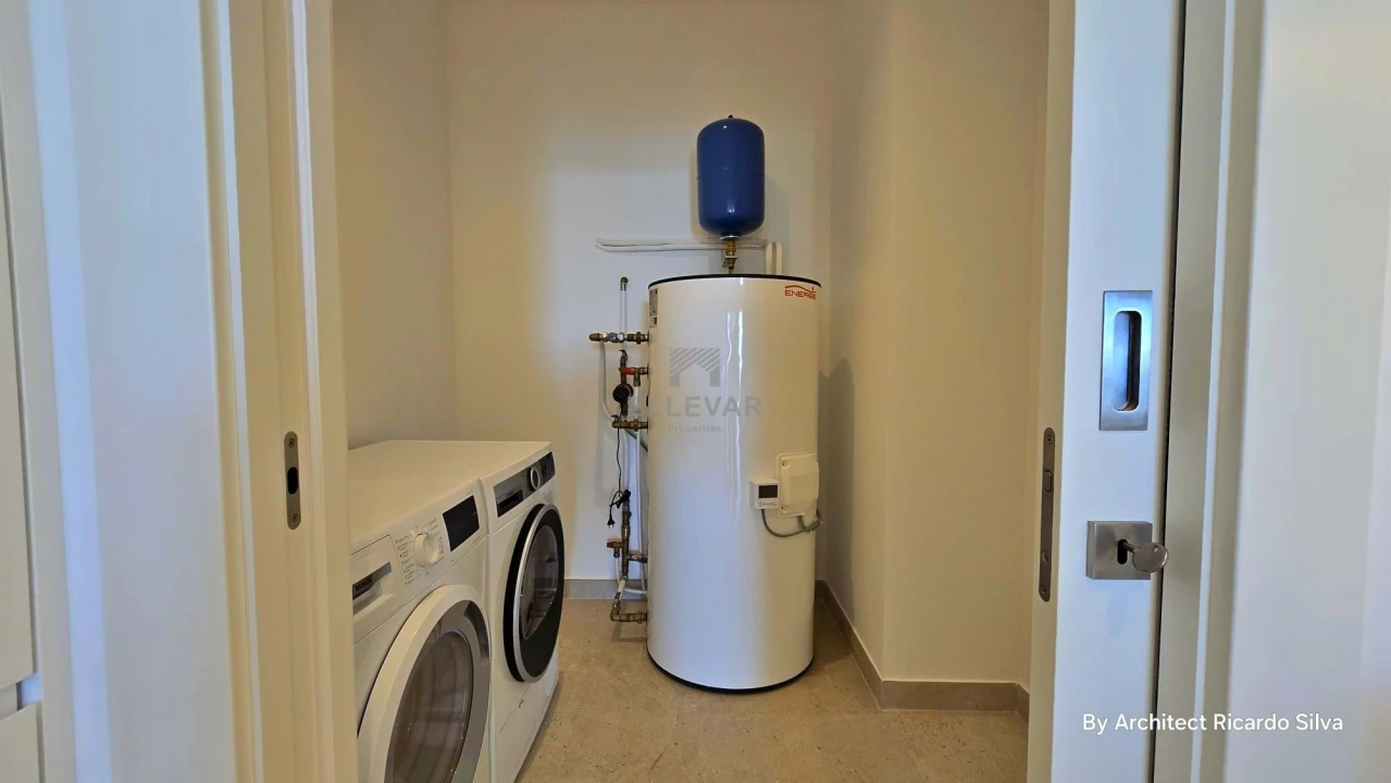 Apartamento T4 para Venda em São Martinho Foto 16