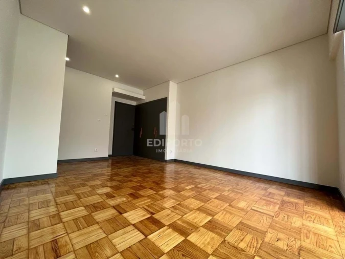 Apartamento T2 para Venda em Bonfim Foto 4