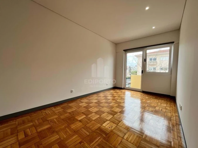 Apartamento T2 para Venda em Bonfim Foto 2