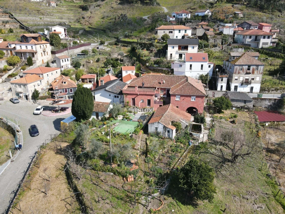 Quinta T6 para Venda em São Martinho de Mouros Foto 52