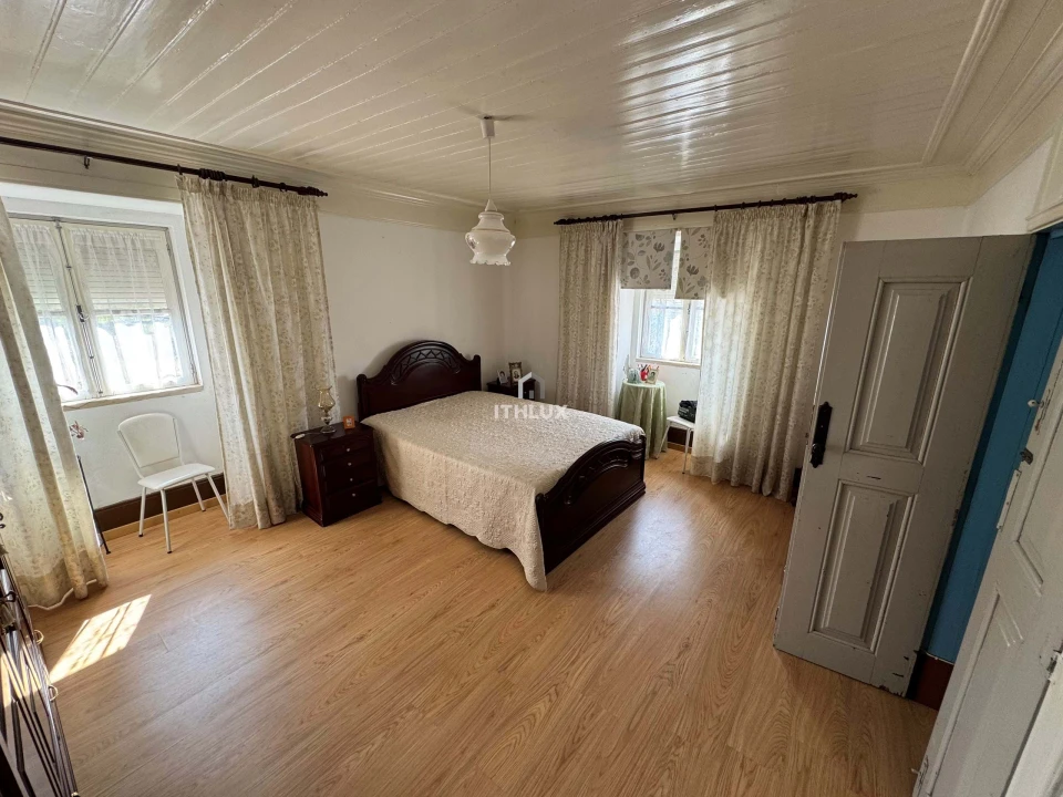 Quinta T6 para Venda em São Martinho de Mouros Foto 7