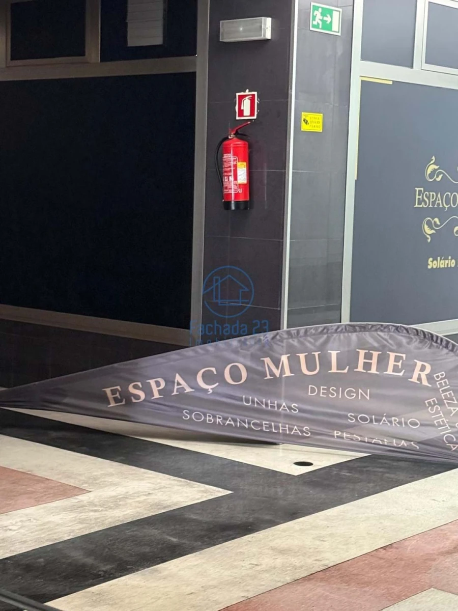 Negócio para Venda em Vilar de Andorinho Foto 16