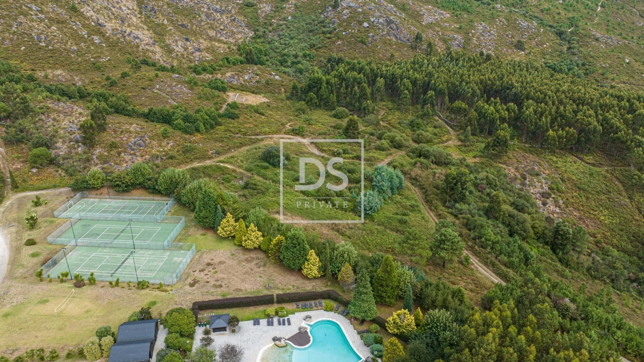 Terreno para Venda em Vila Nova de Cerveira e Lovelhe Foto 3