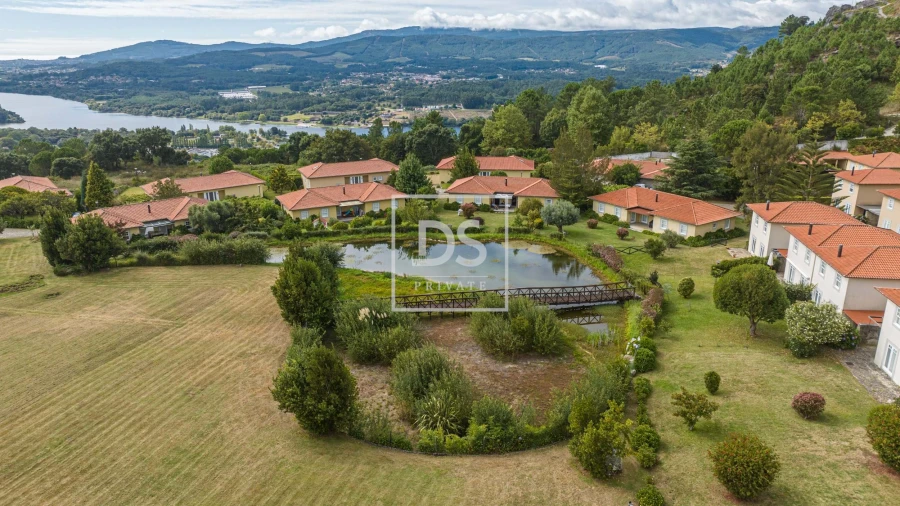 Terreno para Venda em Vila Nova de Cerveira e Lovelhe Foto 13