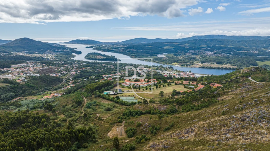 Terreno para Venda em Vila Nova de Cerveira e Lovelhe Foto 6