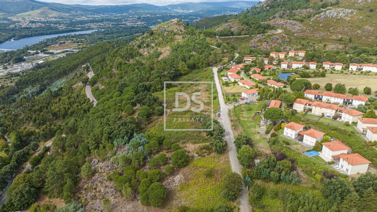 Terreno para Venda em Vila Nova de Cerveira e Lovelhe Foto 20
