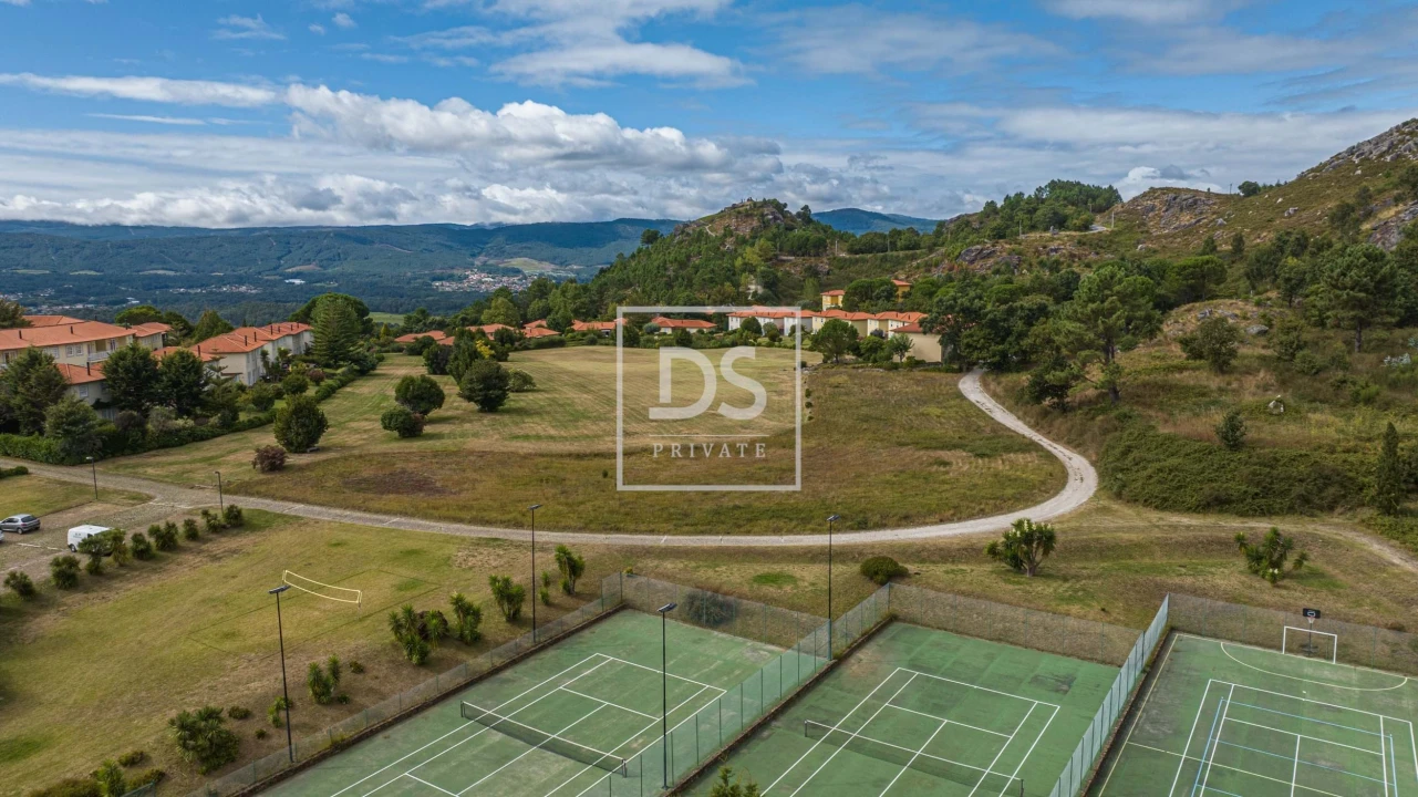Terreno para Venda em Vila Nova de Cerveira e Lovelhe Foto 11