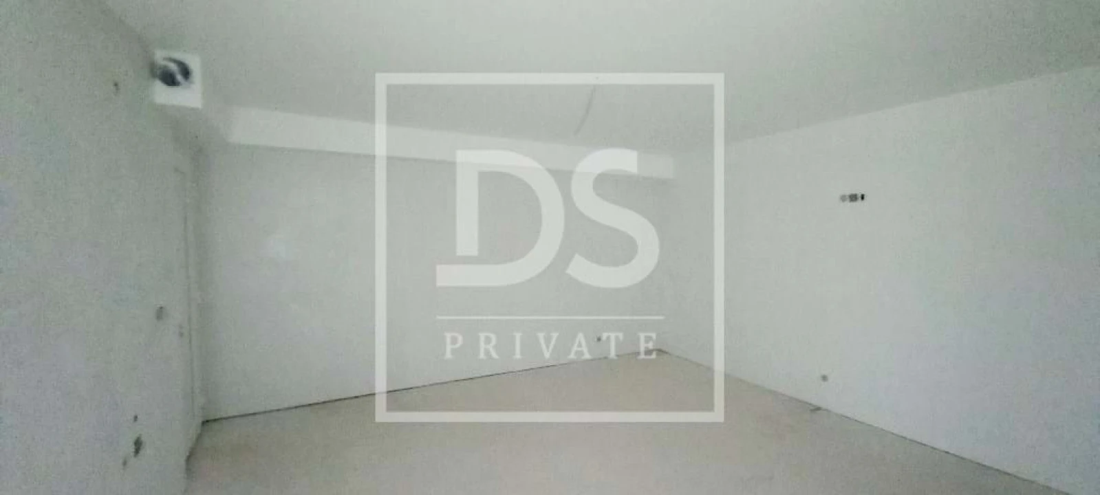 Moradia T4 para Venda em Igreja Nova e Cheleiros Foto 39