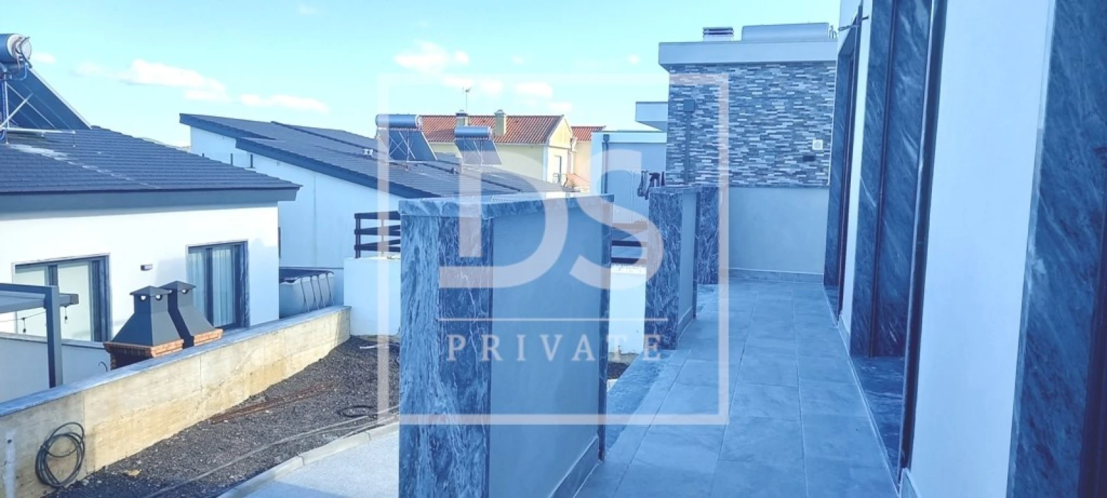 Moradia T4 para Venda em Igreja Nova e Cheleiros Foto 24