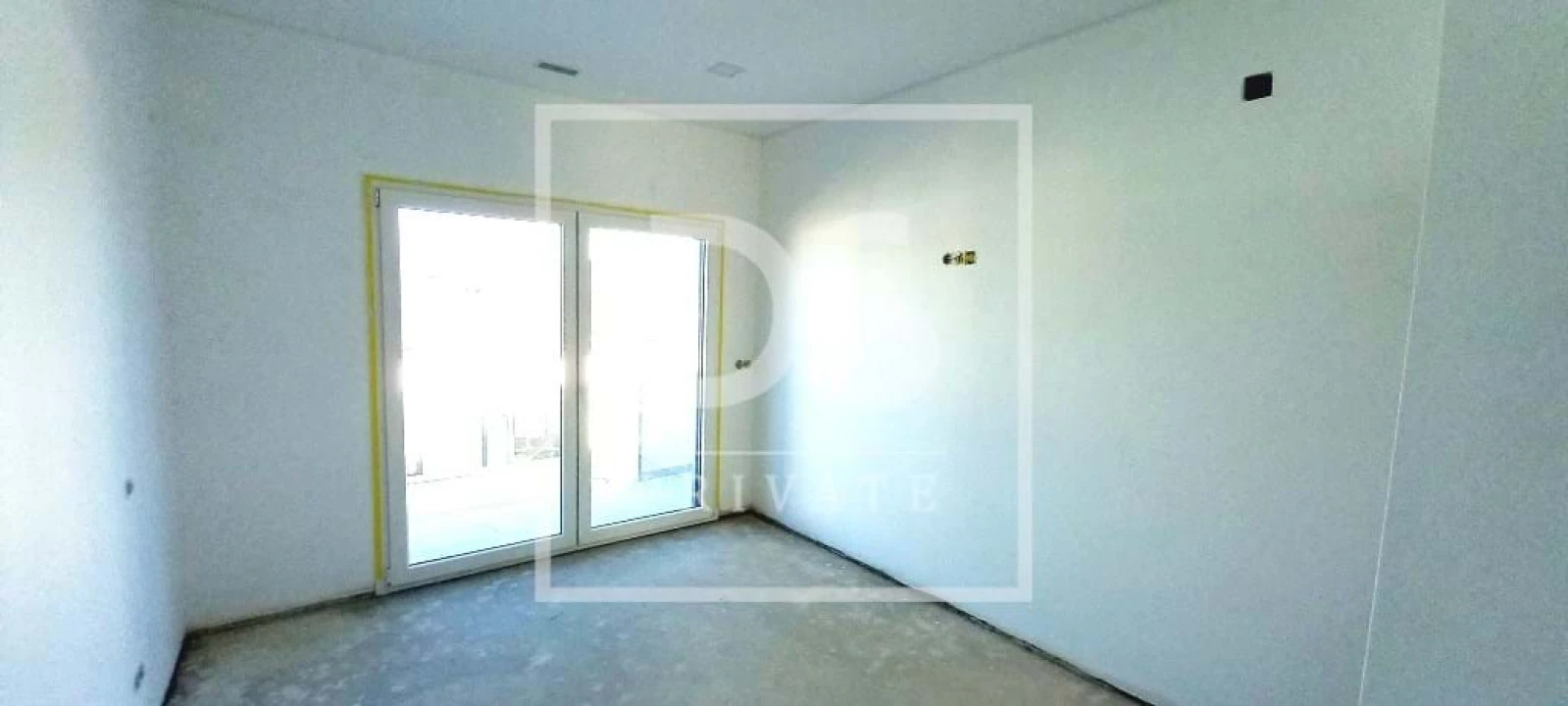 Moradia T4 para Venda em Igreja Nova e Cheleiros Foto 26