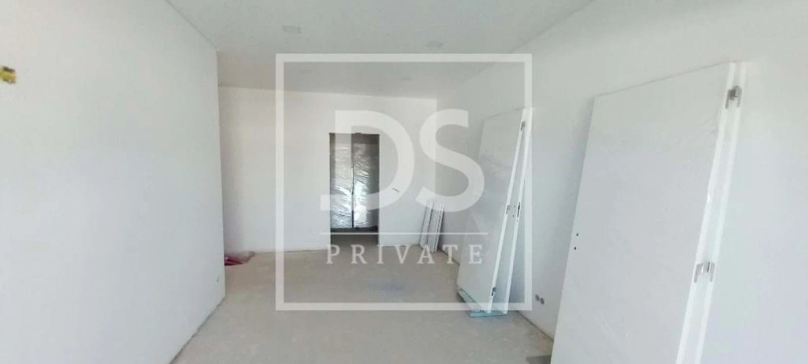 Moradia T4 para Venda em Igreja Nova e Cheleiros Foto 28