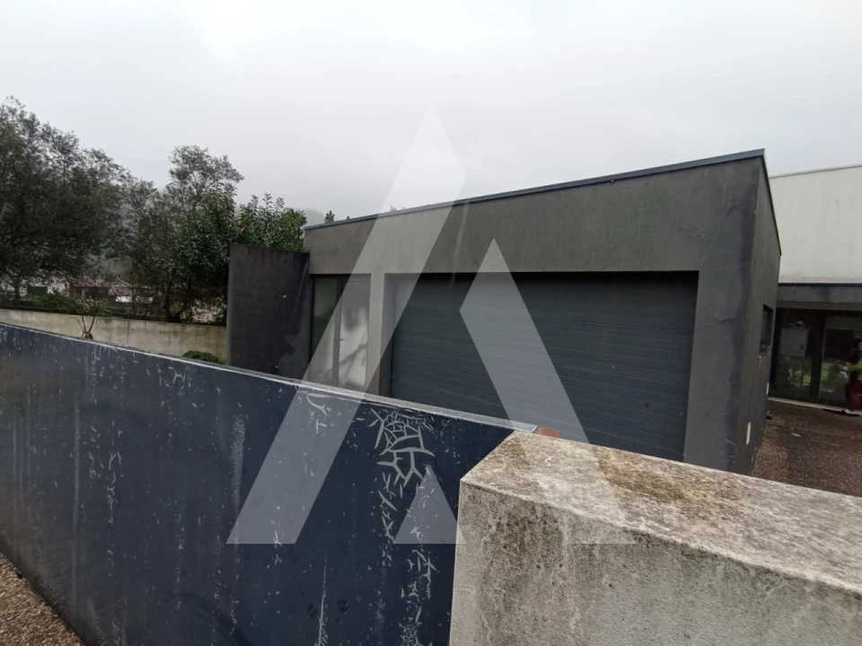 Moradia T4 para Venda em Macinhata do Vouga Foto 10