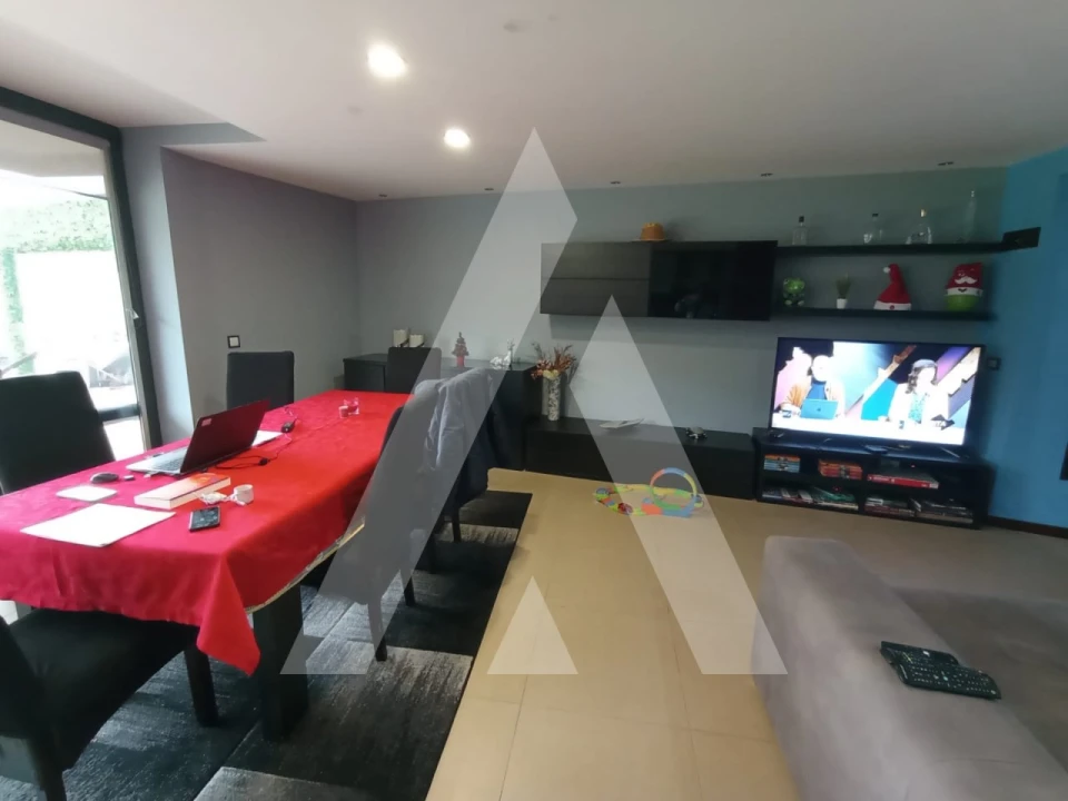 Moradia T4 para Venda em Macinhata do Vouga Foto 5