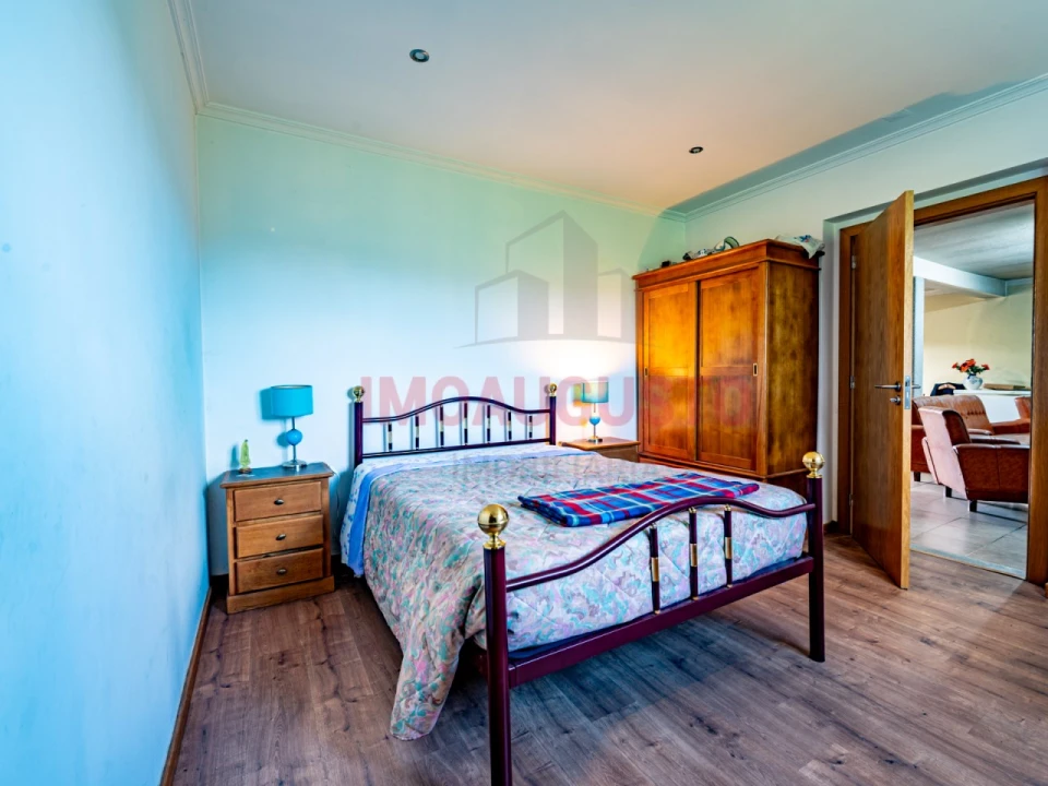 Moradia T4 para Venda em Castanheira Foto 9