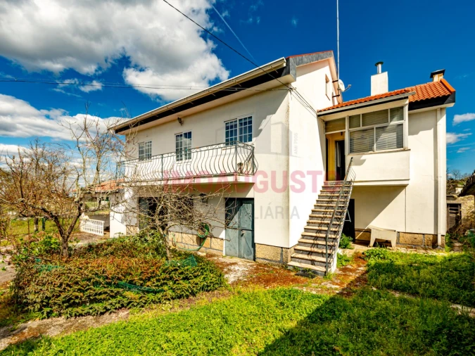 Moradia T4 para Venda em Castanheira Foto 2