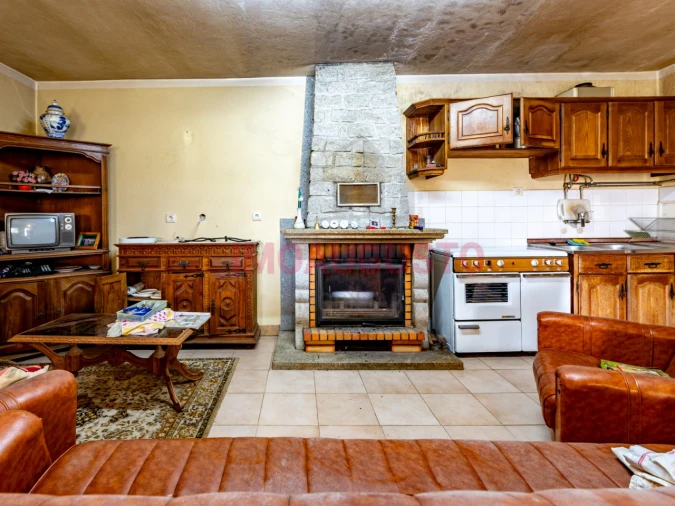 Moradia T4 para Venda em Castanheira Foto 7