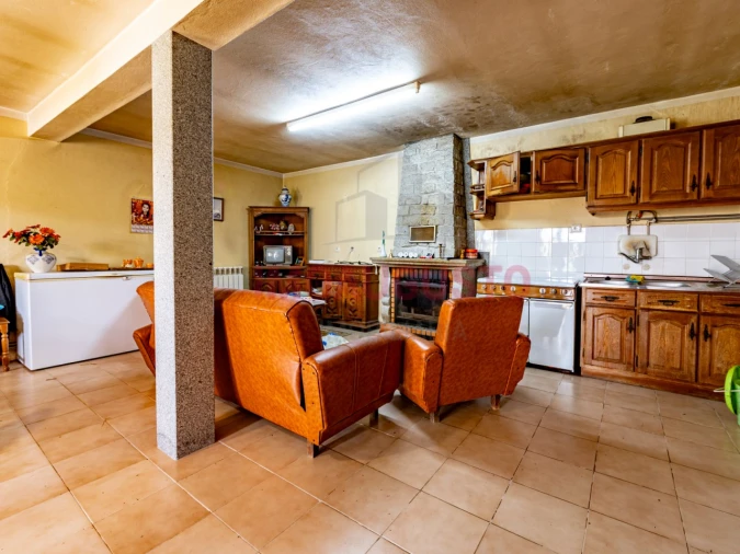 Moradia T4 para Venda em Castanheira Foto 8