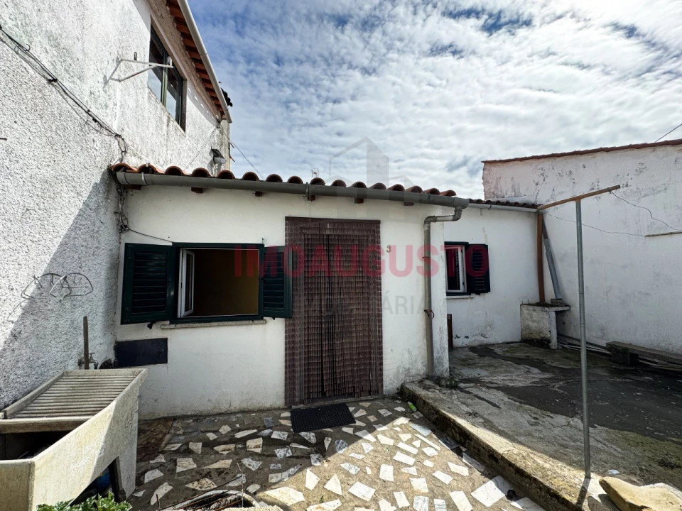 Moradia T3 para Venda em Vermiosa Foto 3