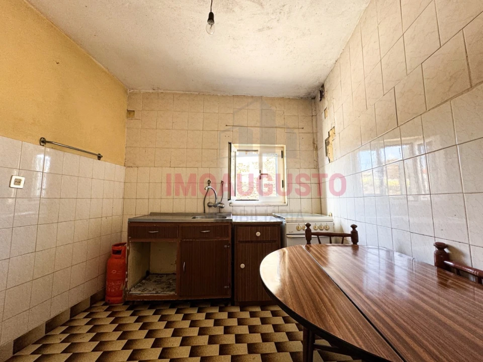 Moradia T3 para Venda em Vermiosa Foto 6