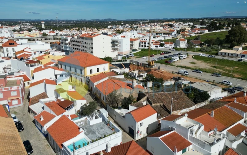 Moradia T24 para Venda em Alcantarilha e Pêra Foto 6
