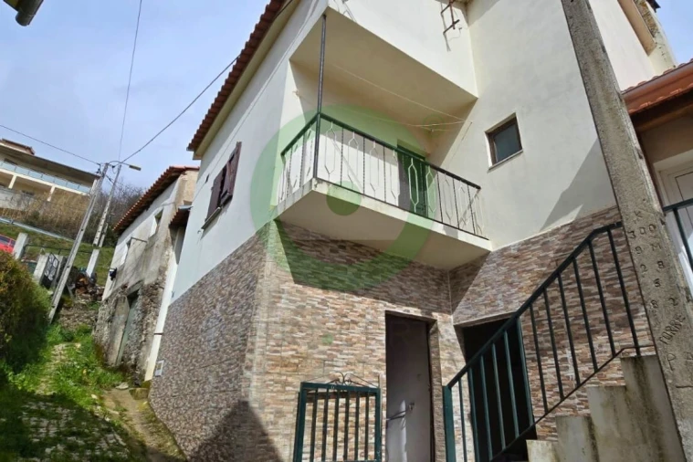 Moradia T2 para Venda em Vinhais