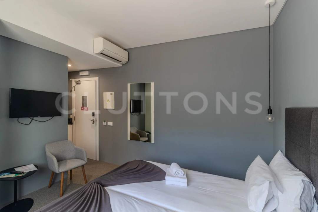 Apartamento para Venda em Estômbar e Parchal Foto 7