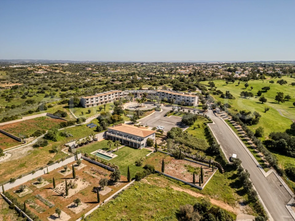 Apartamento para Venda em Estômbar e Parchal Foto 13