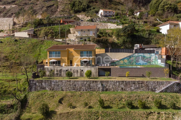 Moradia T3 para Venda em Rio Caldo Foto 40