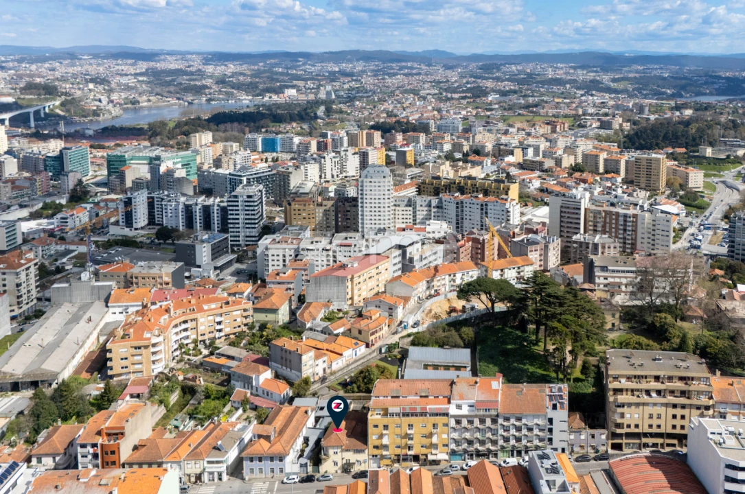 Moradia T8 para Venda em Mafamude e Vilar do Paraíso Foto 26