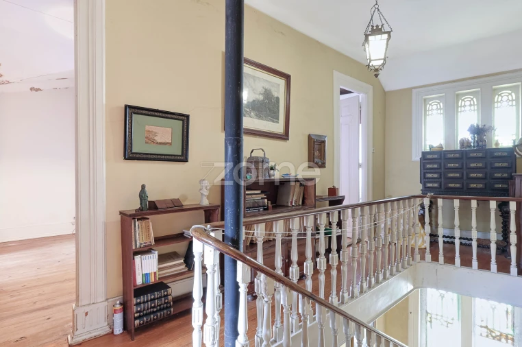 Moradia T8 para Venda em Mafamude e Vilar do Paraíso Foto 8