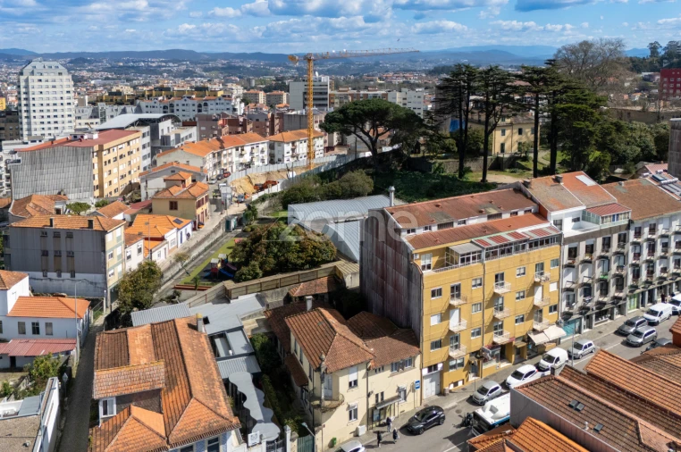 Moradia T8 para Venda em Mafamude e Vilar do Paraíso Foto 29